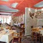 Family Gold Pearl (adults Only) Хотел 3*