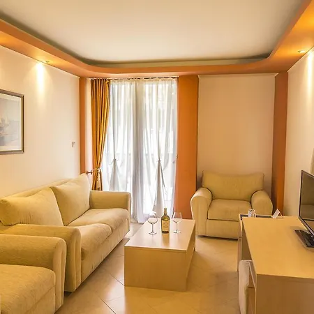 ホテル Family Gold Pearl (adults Only) 3*