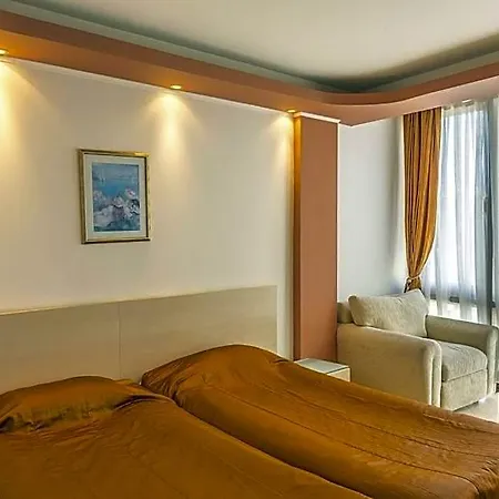 Family Gold Pearl (adults Only) فندق
