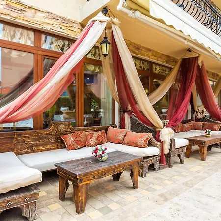 Хотел Family Gold Pearl (adults Only)