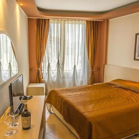 Hotell Family Gold Pearl (adults Only) Slăntjev Brjag